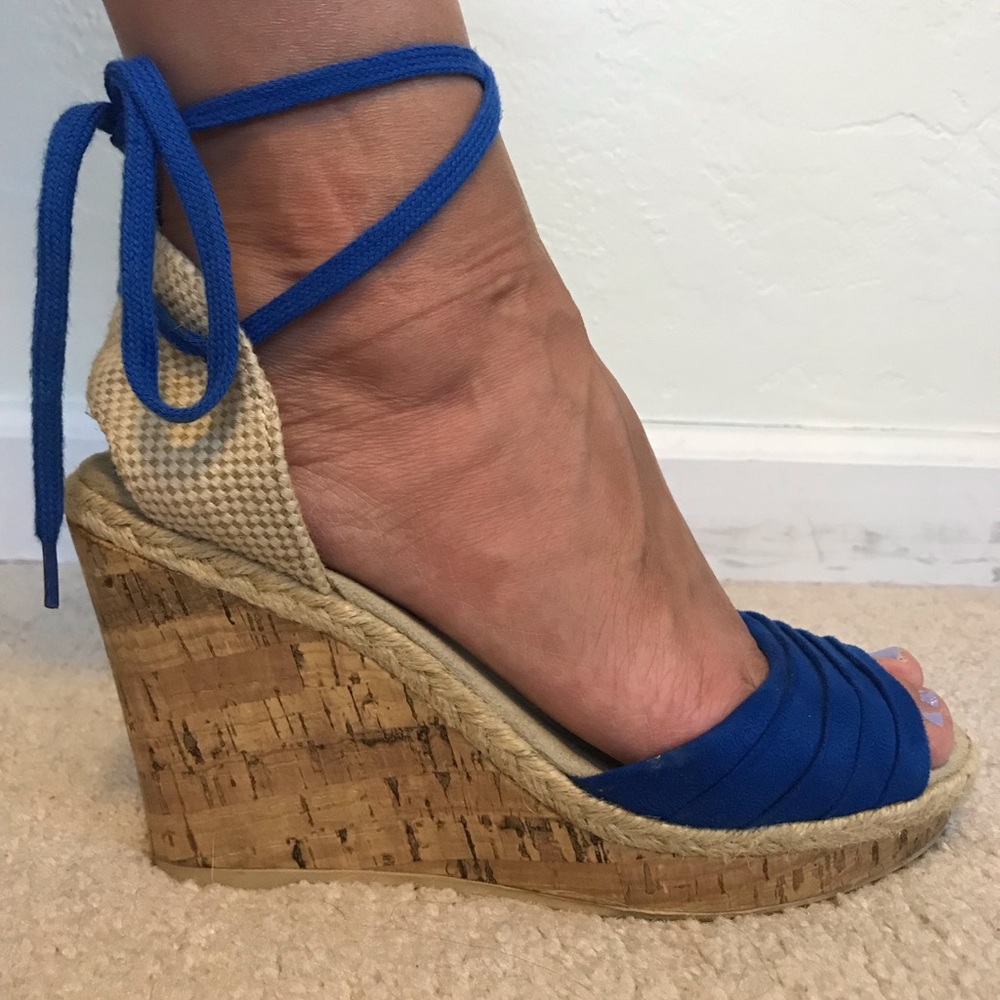 Super Cute Old Navy Blue Wedges!!